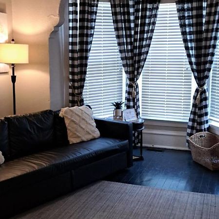 Beautiful Downstairs 1Bed 1Bth Charmer- Pet Friendly Michigan City Exterior photo