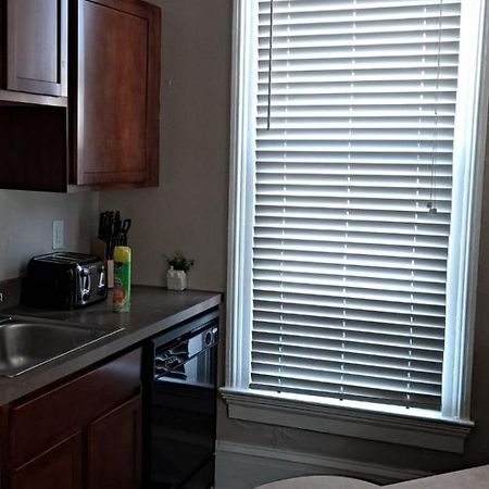 Beautiful Downstairs 1Bed 1Bth Charmer- Pet Friendly Michigan City Exterior photo