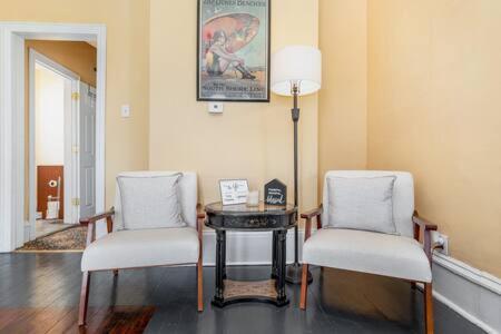Beautiful Downstairs 1Bed 1Bth Charmer- Pet Friendly Michigan City Exterior photo