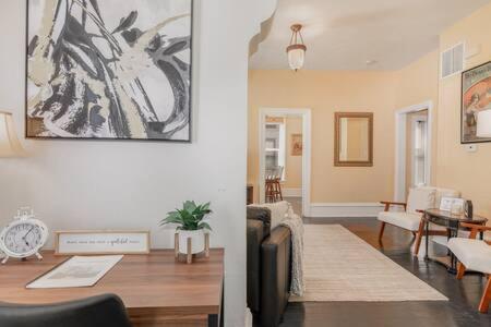 Beautiful Downstairs 1Bed 1Bth Charmer- Pet Friendly Michigan City Exterior photo