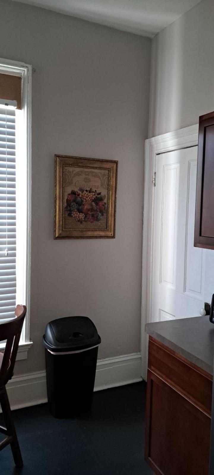 Beautiful Downstairs 1Bed 1Bth Charmer- Pet Friendly Michigan City Exterior photo